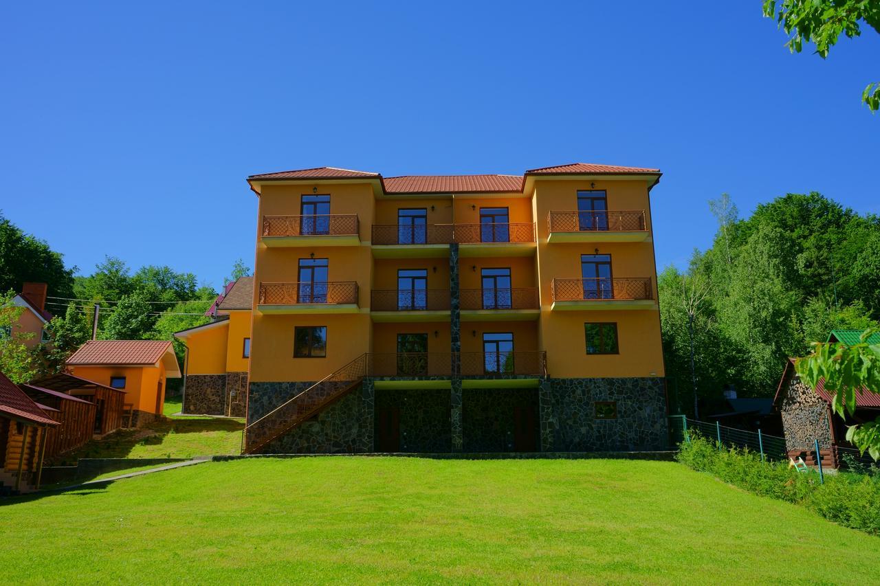 Vovk Gasthaus Sinyak  Ngoại thất bức ảnh