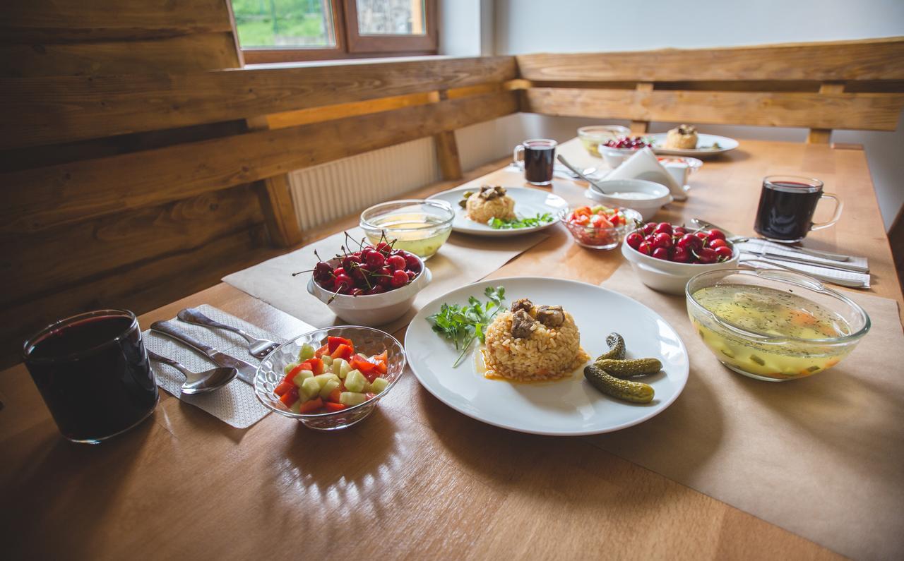Vovk Gasthaus Sinyak  Ngoại thất bức ảnh